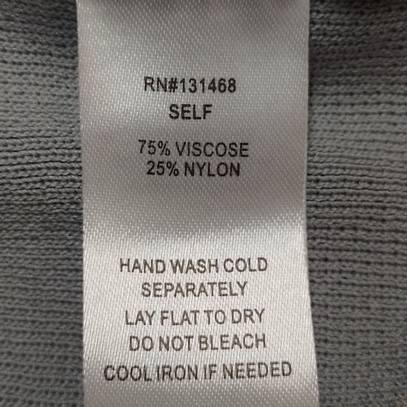 Fate by LFD Sweater Women's Gray Split Tie Sleeve Sweater Sz L NWT - Picture 10 of 10